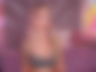 Live cam show with CandyGraces - Blonde Hair on livesuperchat.net