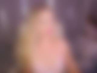 CandyGraces's Live Sex Cam Show