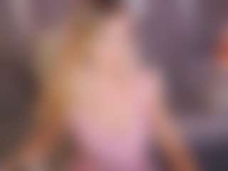 Live cam show with CandyGraces - Bedroom on sexylive.show