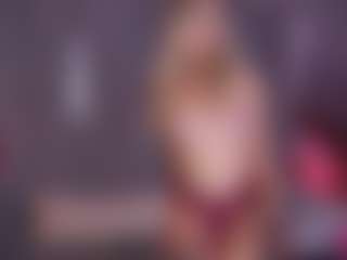 Live cam show with CandyGraces - Bedroom on Camsoda