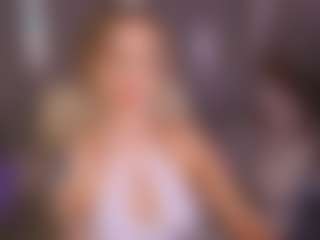 Live cam show with CandyGraces - Blue Eyes on livesuperchat.net