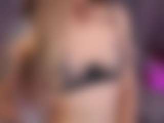 CandyGraces's Live Sex Cam Show
