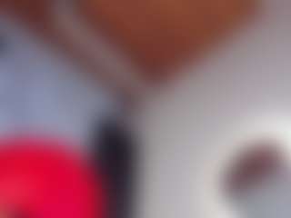 Live cam show with ebonyyhot - Flashing on Soda Cam