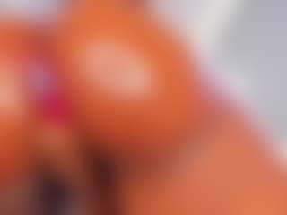 Live cam show with ebonyyhot - Athletic on studioflirtlive.com