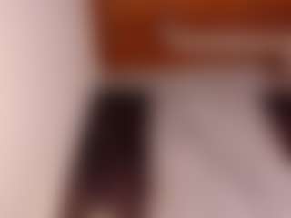 Live cam show with ebonyyhot - Fingering on Camsoda