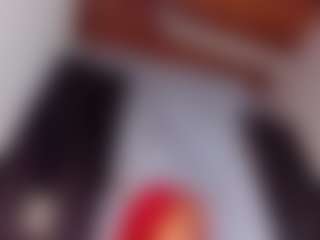 Live cam show with ebonyyhot - Average on Hubzter Live