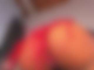 Live cam show with ebonyyhot - Fingering on Camsoda
