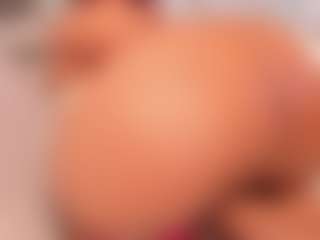 Live cam show with ebonyyhot - Spank Red Hair on madthumbs