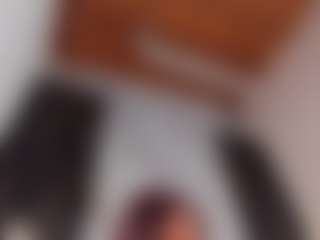 Live cam show with ebonyyhot - Brown Eyes Red Hair on Camming Site