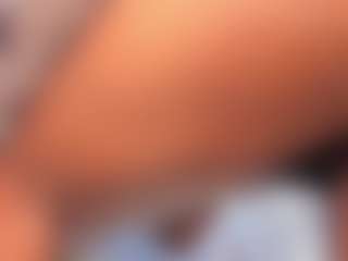 Live cam show with ebonyyhot - Average on live18s.com