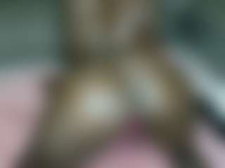 Live cam show with exoticnasha - Young Adult on liverealitysex.com