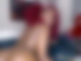 Live cam show with darkbarbieSortie - Bedroom on CamClone