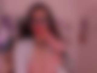 LosAlice's Live Sex Cam Show