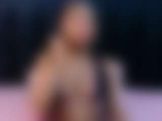 Live cam show with petitelittleebony - Dildo on Chatstar