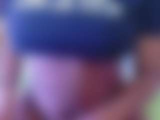 Live cam show with petitelittleebony - Dildo on friskycurves.com