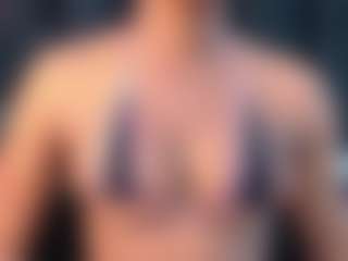 Live cam show with petitelittleebony - Mature on CSO-WL