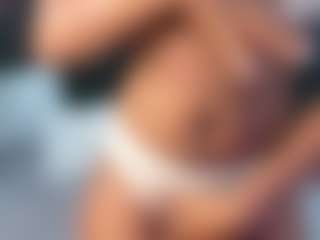 Live cam show with petitelittleebony - Dildo on Dare Cams