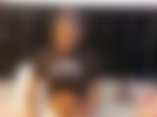 Live cam show with petitelittleebony - Public Mature on CamSextacy