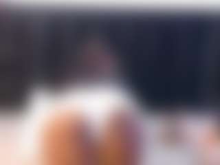 Live cam show with petitelittleebony - Bedroom Mature on Streamer API