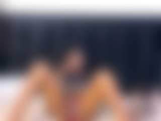 Live cam show with petitelittleebony - Bedroom Mature on Pornisteam.com
