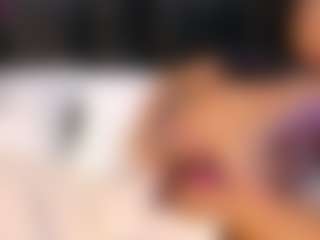 Live cam show with petitelittleebony - Bedroom Mature on dasdasdadada.com