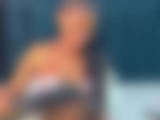 Live cam show with petitelittleebony - Role Play on nudelive.tv