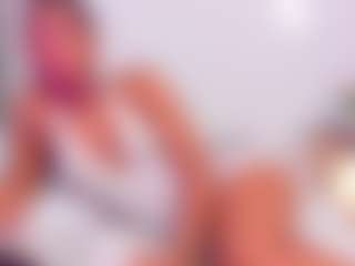 petitelittleebony's Live Sex Cam Show