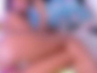 Live cam show with petitelittleebony - Granny on Camsoda