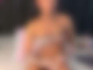 petitelittleebony's Live Sex Cam Show