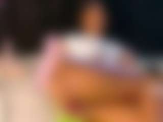 Live-sekscamshow van petitelittleebony