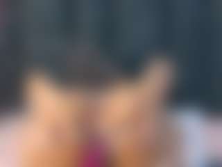 petitelittleebony's Live Sex Cam Show