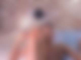 Live cam show with petitelittleebony - Trimmed Granny on Gym Cam Girls