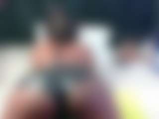 Live cam show with petitelittleebony - Bedroom Mature on infinitiblacc.com