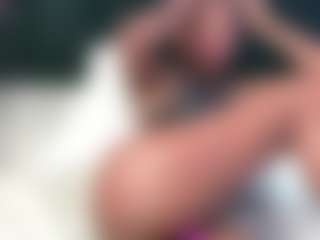 Live cam show with petitelittleebony - Public on MyBangCams