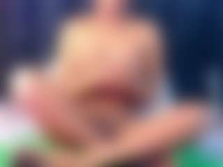 Live cam show with petitelittleebony - Granny Dildo on sexylive.show