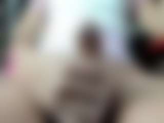 Live cam show with SaraSmit - Black Hair on intimatelivegirls.com