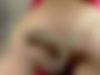 Live cam show with SaraSmit - Bald on Camsoda