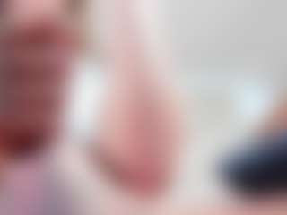 Live cam show with SaraSmit - Cumshot on SinfulBabes