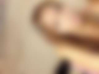 Live cam show with SaraSmit - Average on sexylive.show