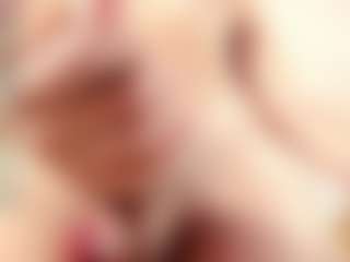 Live cam show with SaraSmit - Black Hair on Camsoda