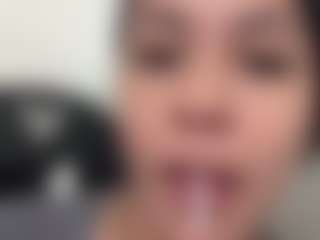 Live cam show with valeryevan - Fingers on Camsoda