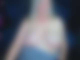 Live cam show with abbinatural - Nora on CamwithHer