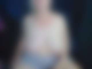 abbinatural MILF webcam performer live streaming