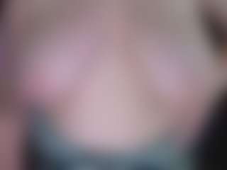 Live cam show with abbinatural - Butt Plug on AdultVida.com