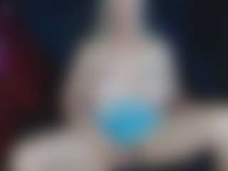 Live cam show with abbinatural - Middle Aged on Camsoda
