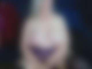 Spettacolo in cam dal vivo con abbinatural - Butt Plug su Camsoda