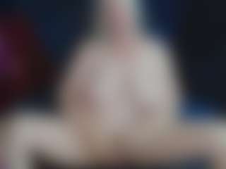 Live cam show with abbinatural - Butt Plug on madthumbs