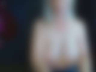 Live cam show with abbinatural - Dildo on slutload