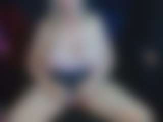 Live cam show with abbinatural - Nora on CamClone