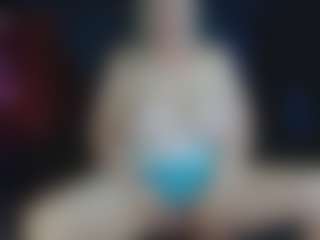 Live-Cam-Show mit abbinatural - Cosplay auf Camsoda